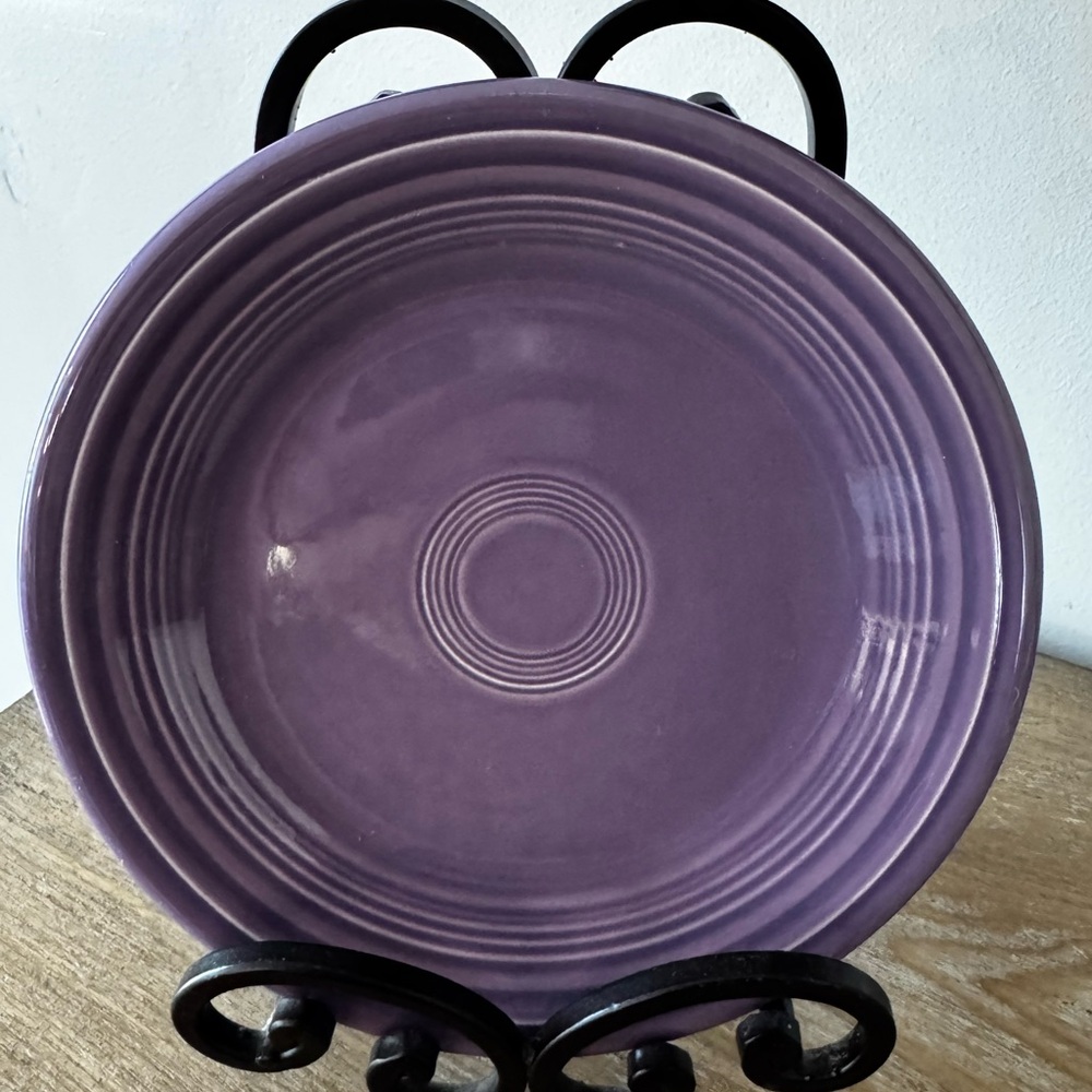 Vintage Fiesta Lilac Five Piece Dinnerware Set - Picture 8 of 15